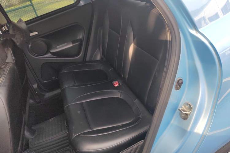 Used ORA Black Cat 2021 301 km Basic Version Left Rear Seat