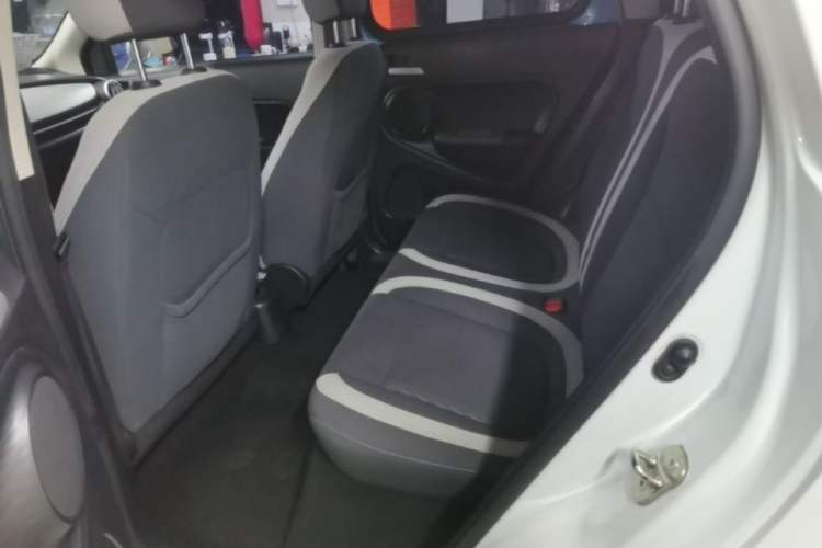 Used ORA Black Cat 2021 301 km Basic Version Left Rear Seat