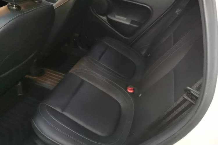 Used ORA Black Cat 2021 351 km Standard Version Left Rear Seat
