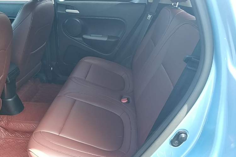 Used ORA Black Cat 2021 301 km Basic Version Left Rear Seat