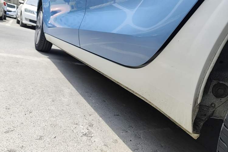 Used ORA Black Cat 2021 301 km Basic Version Left Side Sill
