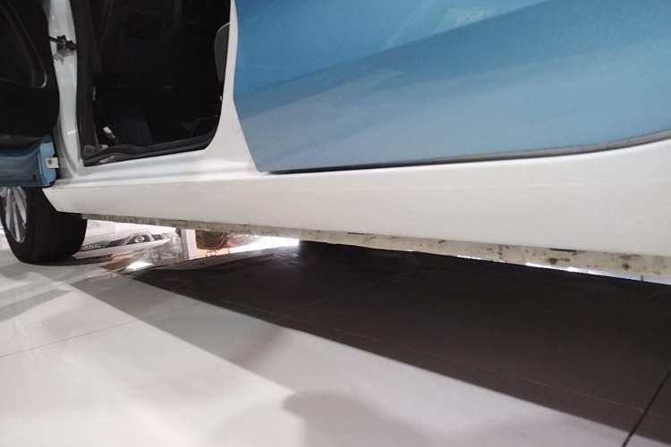 Used ORA Black Cat 2021 351 km Luxury Version Left Side Sill