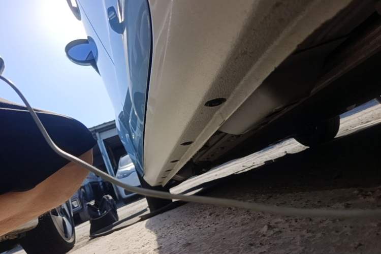 Used ORA Black Cat 2021 301 km Basic Version Left Side Sill
