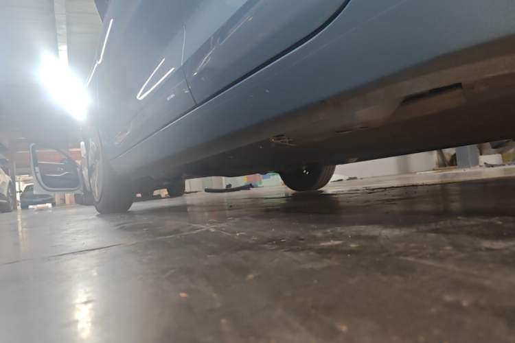 Used ORA Black Cat 2021 301 km Basic Version Left Side Sill