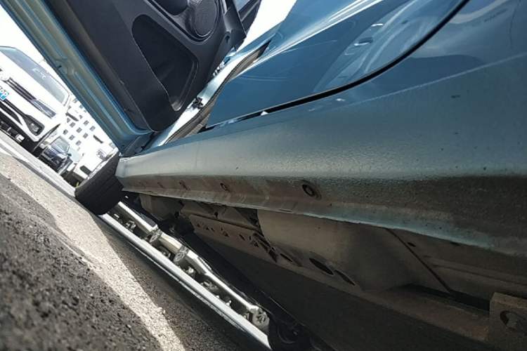 Used ORA Black Cat 2021 301 km Basic Version Left Side Sill