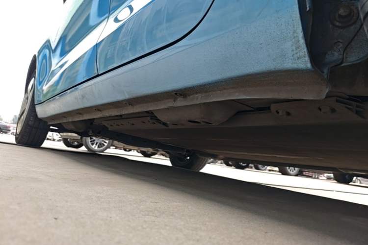Used ORA Black Cat 2021 301 km Basic Version Left Side Sill