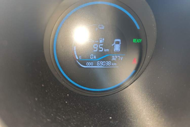 Used ORA Black Cat 2021 351 km Standard Version Odometer Close Up