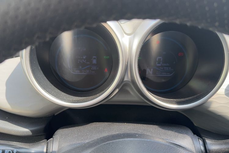 Used ORA Black Cat 2021 301 km Basic Version Odometer Close Up