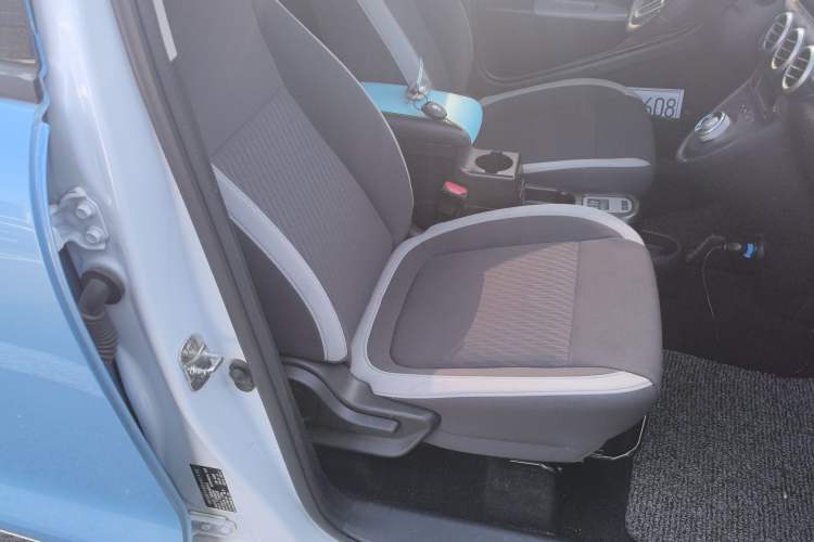 Used ORA Black Cat 2021 301km Cute Pet Edition Right Front Seat
