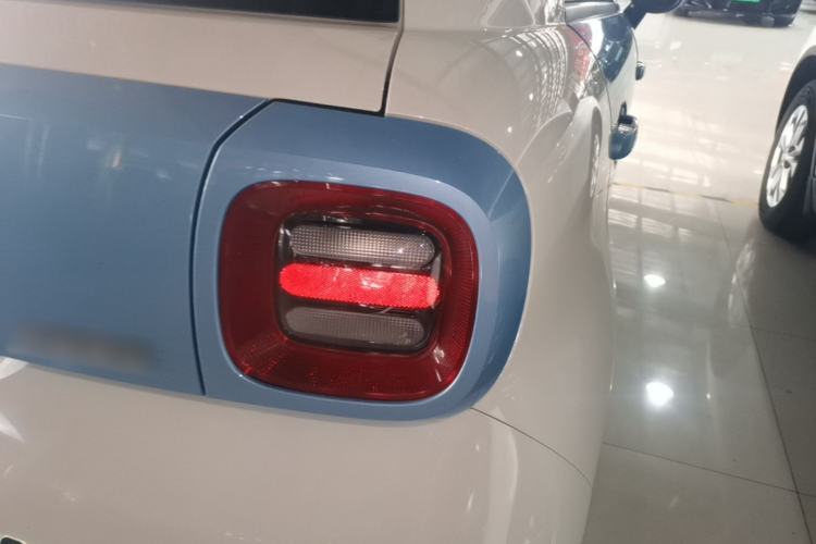 Used ORA Black Cat 2021 351 km Standard Version Right Rear Taillight