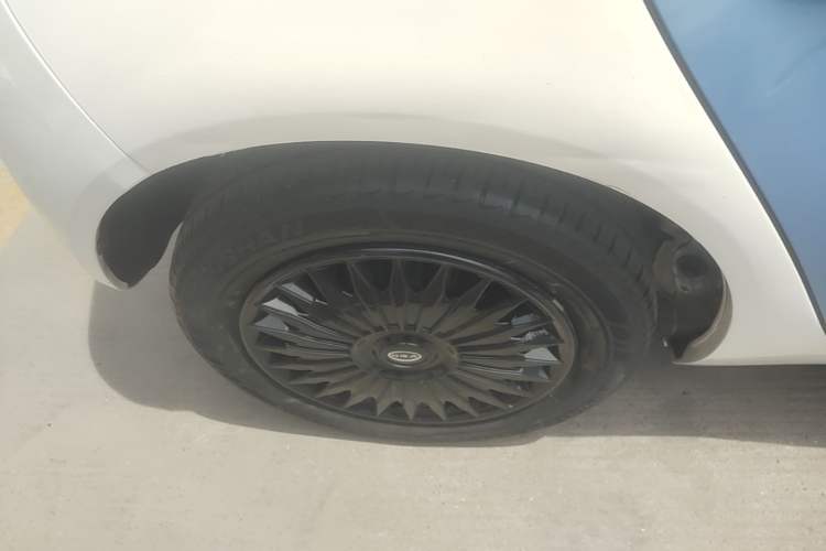Used ORA Black Cat 2021 301km Cute Pet Edition Right Rear Wheel Hub