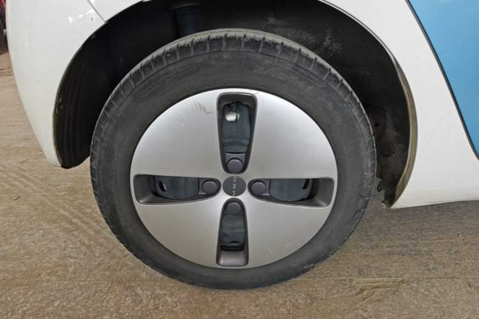 Used ORA Black Cat 2021 301km Cute Pet Edition Right Rear Wheel Hub