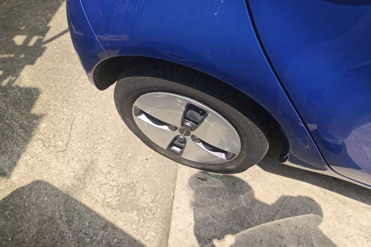 Used ORA Black Cat 2021 301km Cute Pet Edition Right Rear Wheel Hub