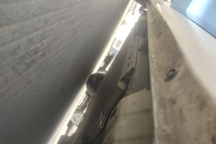 Used ORA Black Cat 2021 301km Cute Pet Edition Right Side Sill