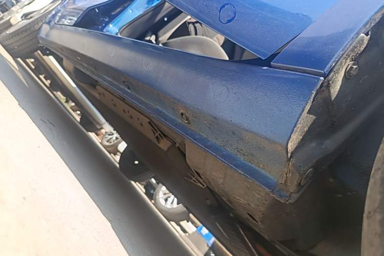 Used ORA Black Cat 2021 301 km Basic Version Right Side Sill