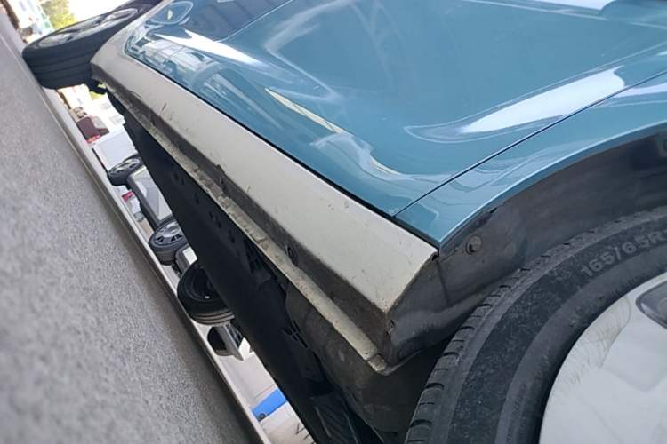 Used ORA Black Cat 2021 301 km Basic Version Right Side Sill