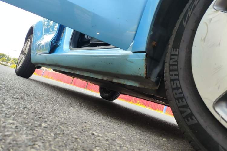 Used ORA Black Cat 2021 301 km Basic Version Right Side Sill