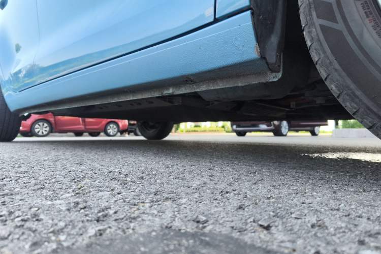 Used ORA Black Cat 2021 301 km Basic Version Right Side Sill