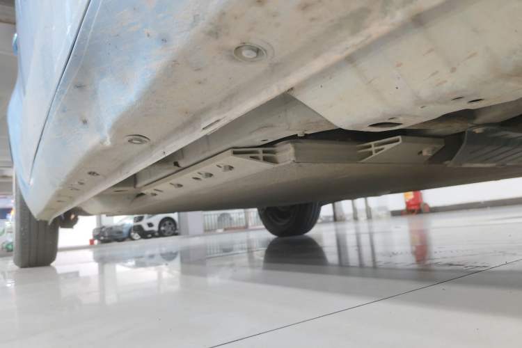 Used ORA Black Cat 2021 301 km Basic Version Right Side Sill