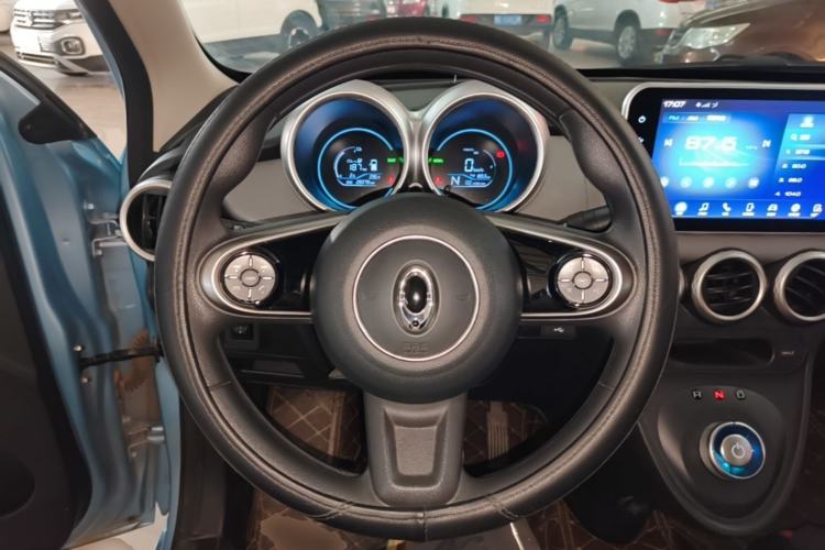 Used ORA Black Cat 2021 301 km Basic Version Steering Wheel