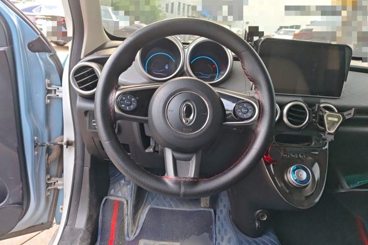 Used ORA Black Cat 2021 301 km Basic Version Steering Wheel
