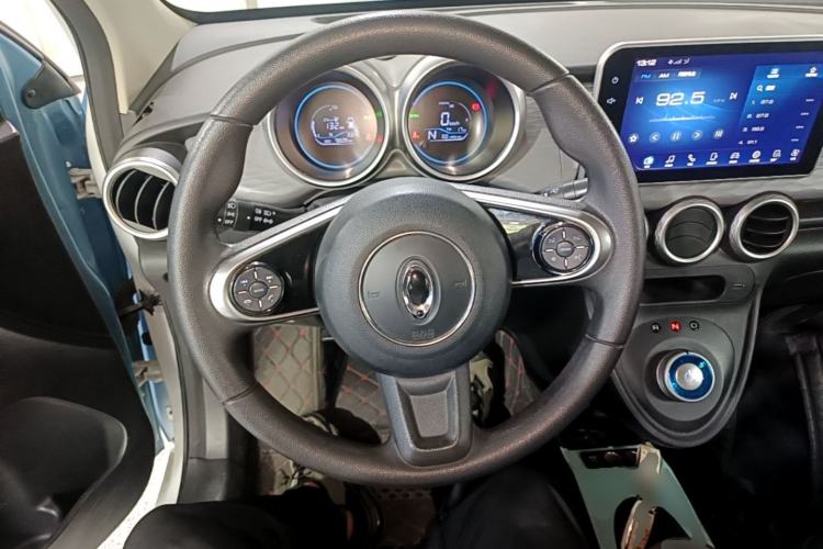 Used ORA Black Cat 2021 351 km Standard Version Steering Wheel