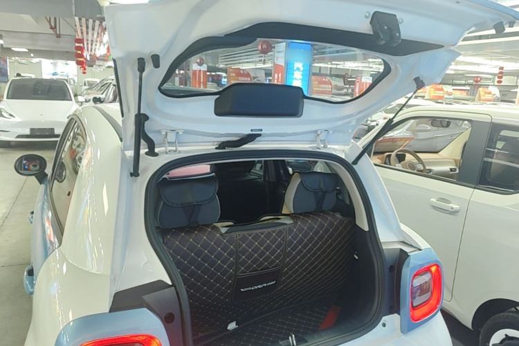Used ORA Black Cat 2021 351 km Luxury Version Trunk