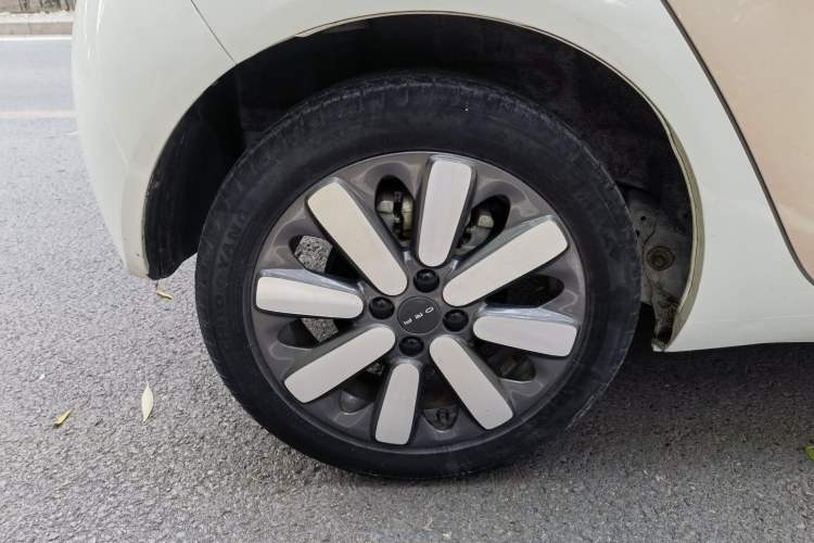 Used ORA Black Cat 2021 351 km Luxury Version Exterior 6