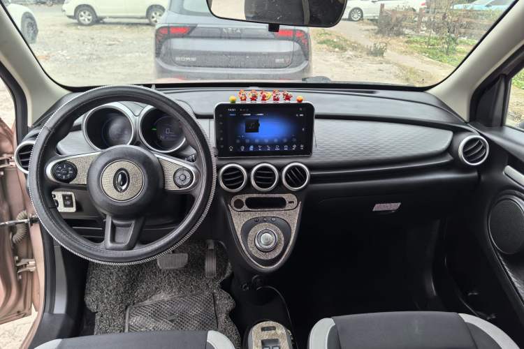 Used ORA Black Cat 2021 351 km Luxury Version Interior 1