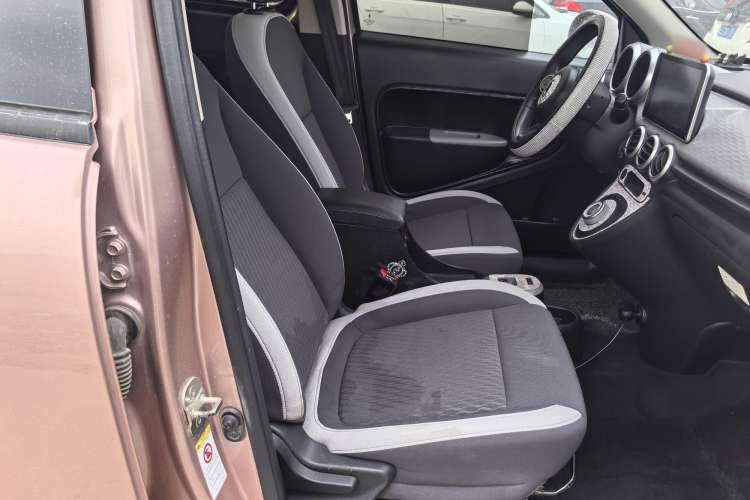 Used ORA Black Cat 2021 351 km Luxury Version Interior 9