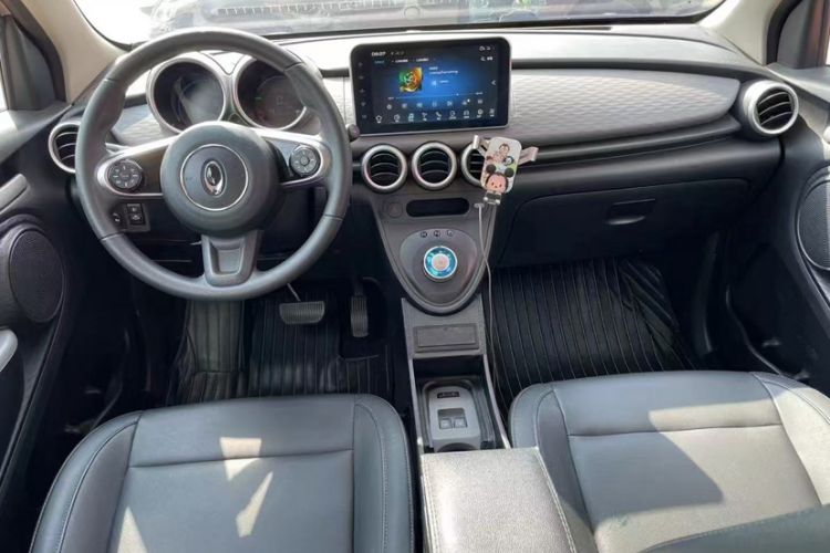 Used ORA Black Cat 2021 405 km Long-Range Version Interior 1