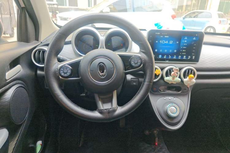 Used ORA Black Cat 2021 301 km Basic Version Steering Wheel