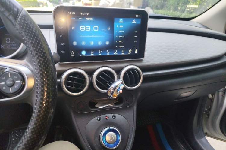 Used ORA Black Cat 2021 351 km Luxury Version Audio And AC Panel