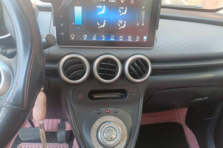 Used ORA Black Cat 2021 301 km Basic Version Audio And AC Panel