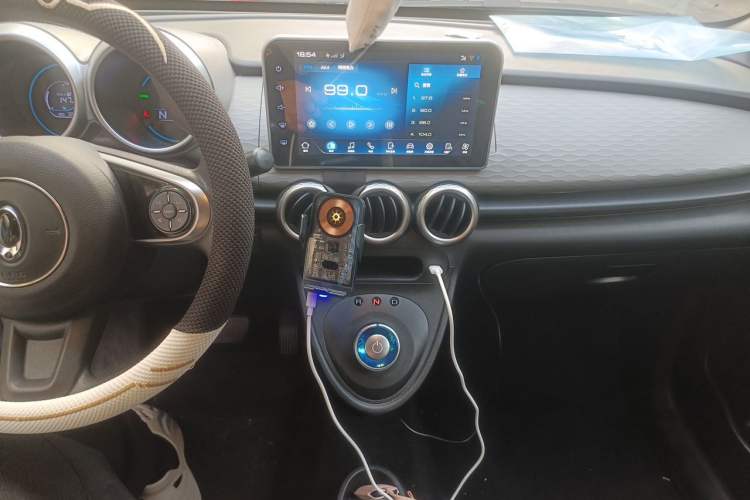 Used ORA Black Cat 2021 301 km Basic Version Audio And AC Panel