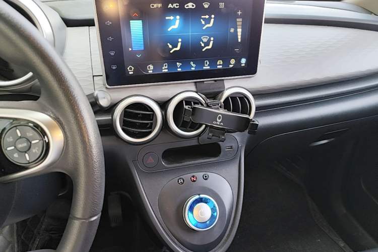 Used ORA Black Cat 2021 351 km Luxury Version Audio And AC Panel
