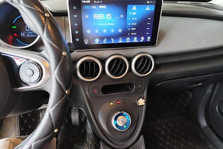 Used ORA Black Cat 2021 301 km Basic Version Audio And AC Panel