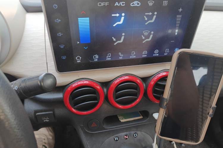 Used ORA Black Cat 2021 301 km Basic Version Audio And AC Panel