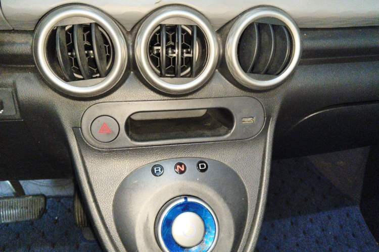 Used ORA Black Cat 2021 301 km Basic Version Audio And AC Panel