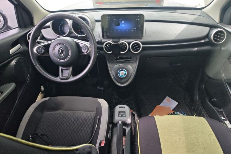 Used ORA Black Cat 2021 301 km Basic Version Center Console