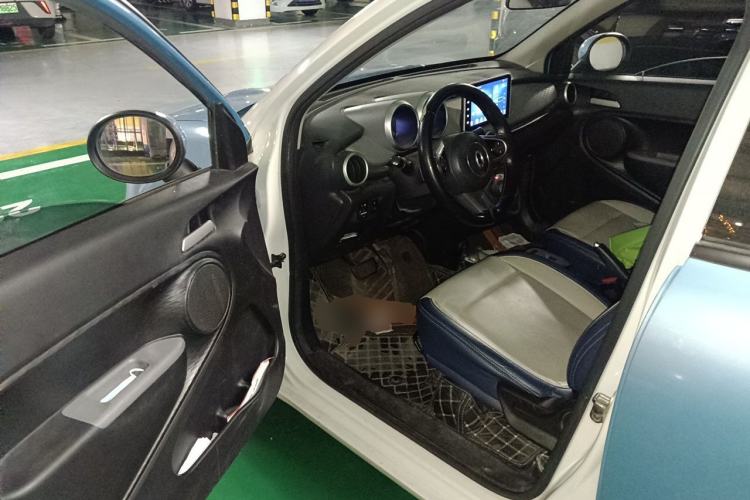 Used ORA Black Cat 2021 301 km Basic Version Driver Seat