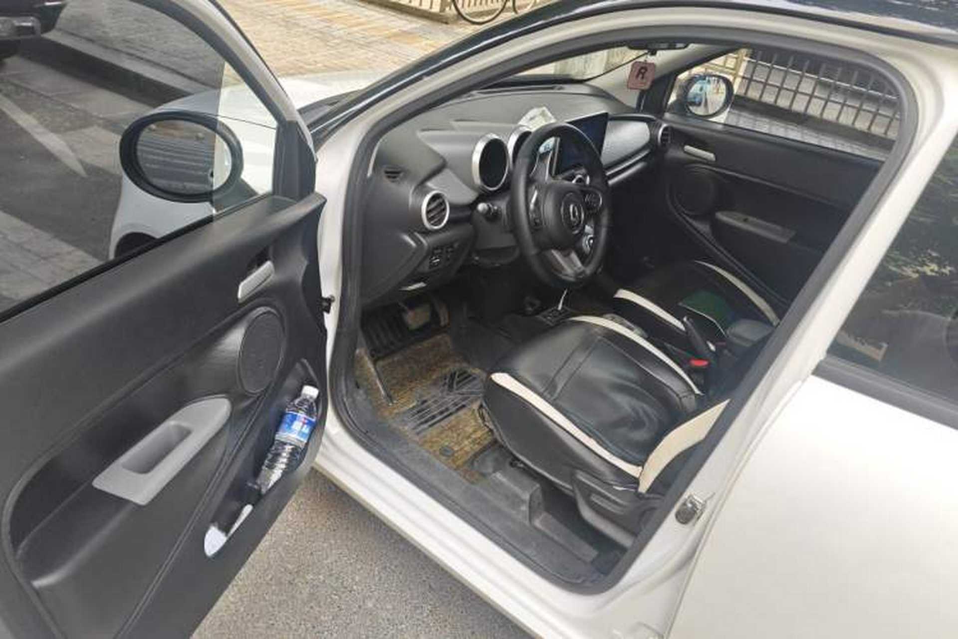 Used ORA Black Cat 2021 301 km Basic Version Driver Seat