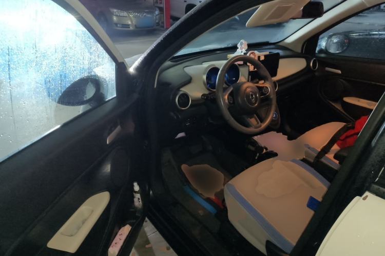 Used ORA Black Cat 2021 301 km Basic Version Driver Seat