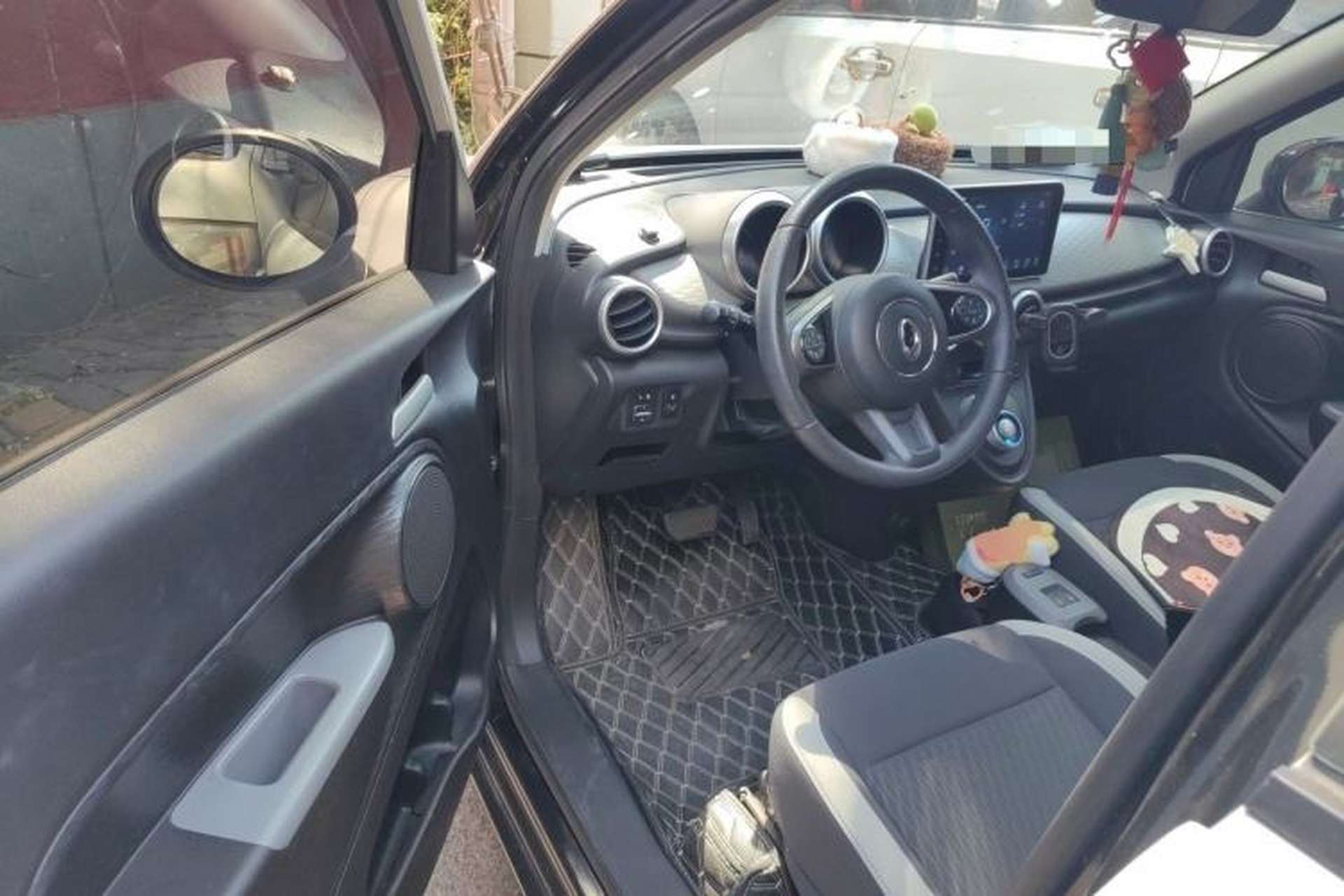 Used ORA Black Cat 2021 351 km Luxury Version Driver Seat