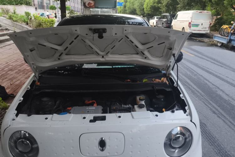 Used ORA Black Cat 2021 301 km Basic Version Engine Bay