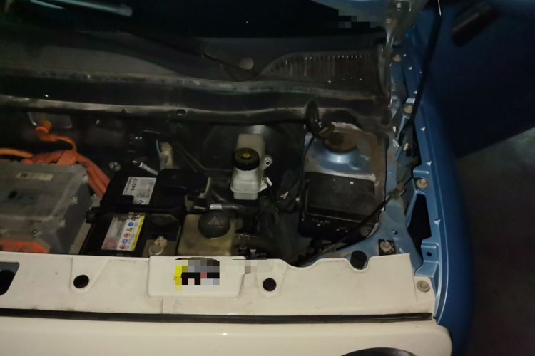 Used ORA Black Cat 2021 301 km Basic Version Engine Bay Left