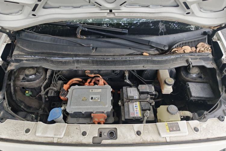 Used ORA Black Cat 2021 301 km Basic Version Engine Bay