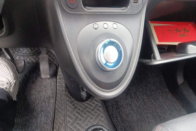 Used ORA Black Cat 2021 351 km Luxury Version Gear Lever
