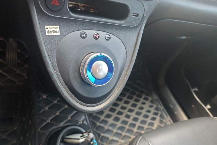 Used ORA Black Cat 2021 351 km Standard Version Gear Lever