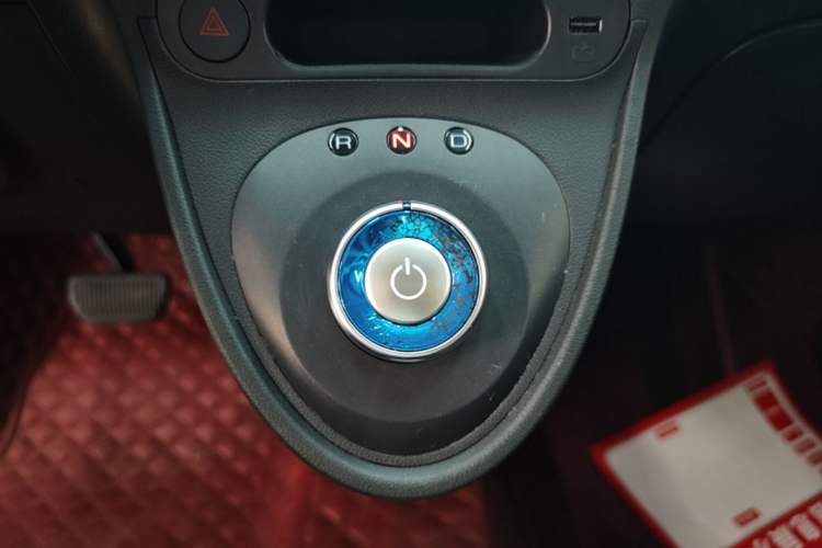 Used ORA Black Cat 2021 351 km Standard Version Gear Lever